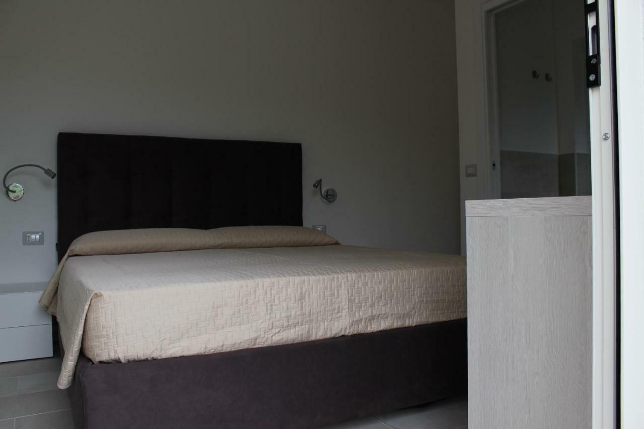B&B Somiar 圣特奥多罗 外观 照片
